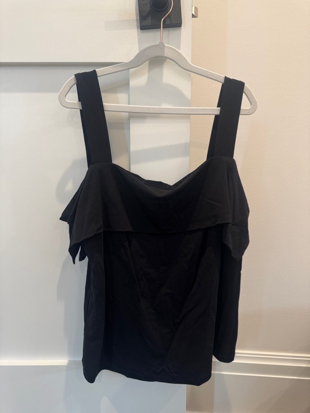 Ella Moss Black Scoop Neck Top
